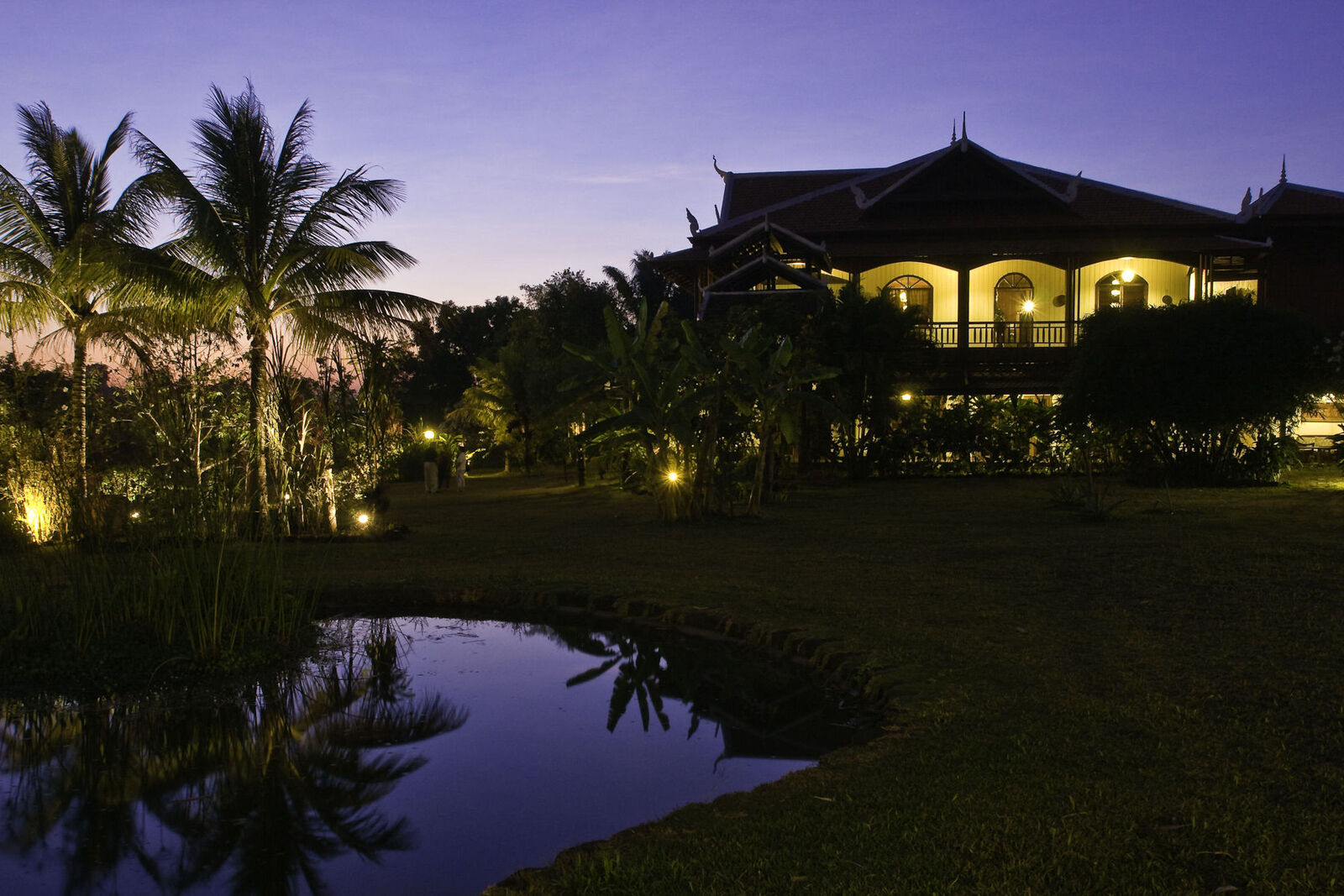 Asie, Asie du Sud-Est, Ban Lung, Cambodge, Province du Ratanakiri, Terres Rouges, hôtel, illumination, illuminé, lodge, soir